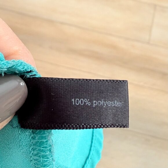 The Limited Button-Down Blouse β Turquoise Teal, Size Medium ππβ¨ - Picture 6 of 11